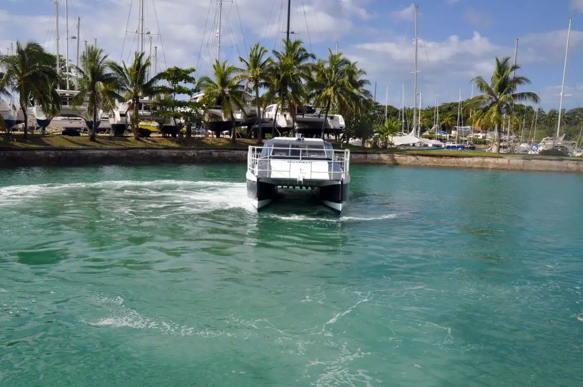 Get Your Memorable Charter with Us